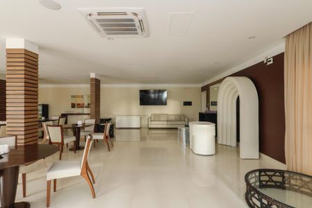 Apartamento à venda com 170m², 3 quartos e sem vagaÁrea comum - Salão de festas