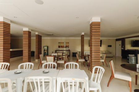 Apartamento à venda com 170m², 3 quartos e sem vagaÁrea comum - Salão de festas