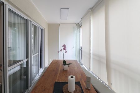 Apartamento à venda com 170m², 3 quartos e sem vagaVaranda