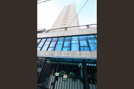 Apartamento à venda com 85m², 2 quartos e 1 vagaFachada