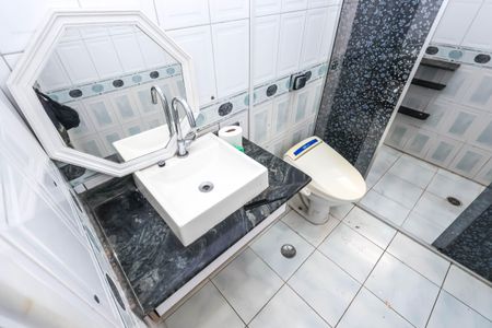 Apartamento à venda com 100m², 2 quartos e sem vagaBanheiro