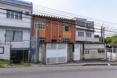 Apartamento para alugar com 72m², 2 quartos e 1 vagaFachada