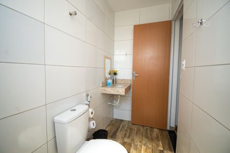 Banheiro de casa à venda com 1 quarto, 85m² em Estâncias Imperiais, Contagem