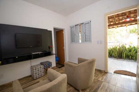 Sala de casa à venda com 1 quarto, 85m² em Estâncias Imperiais, Contagem