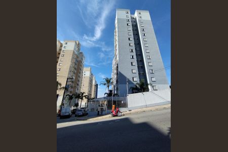 Fachada e portaria de apartamento para alugar com 2 quartos, 49m² em Taboão, São Paulo