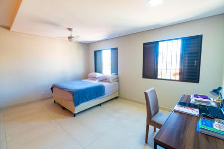 Quarto 1 de casa à venda com 2 quartos, 129m² em Vila Guarani (zona Sul), São Paulo