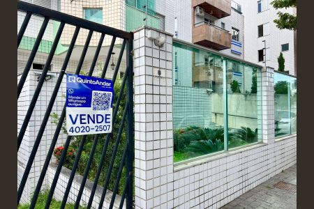 Apartamento à venda com 230m², 4 quartos e 3 vagasPlaca QuintoAndar