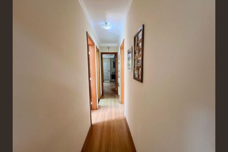 Apartamento à venda com 230m², 4 quartos e 3 vagasCorredor