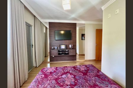 Apartamento à venda com 230m², 4 quartos e 3 vagasQuarto Suíte
