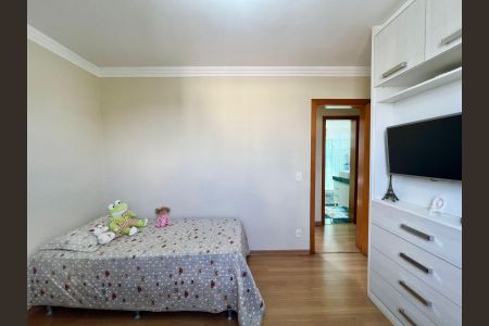 Apartamento à venda com 230m², 4 quartos e 3 vagasQuarto 2
