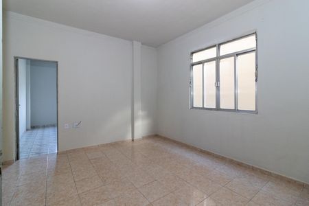 Sala de apartamento para alugar com 2 quartos, 55m² em Realengo, Rio de Janeiro