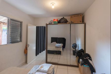 Casa à venda com 130m², 3 quartos e 4 vagas Casa à venda com 130m², 3 quartos e 4 vagasCasa 2- Quarto