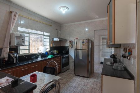 Casa à venda com 130m², 3 quartos e 4 vagas Casa à venda com 130m², 3 quartos e 4 vagasCozinha