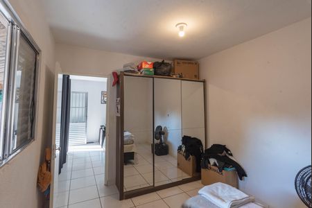 Casa à venda com 130m², 3 quartos e 4 vagas Casa à venda com 130m², 3 quartos e 4 vagasCasa 2- Quarto