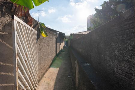 Casa à venda com 130m², 3 quartos e 4 vagas Casa à venda com 130m², 3 quartos e 4 vagasCasa 2- Entrada