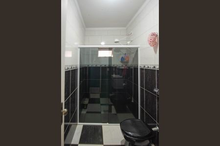 Casa à venda com 130m², 3 quartos e 4 vagas Casa à venda com 130m², 3 quartos e 4 vagasBanheiro