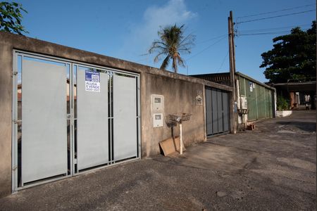 Casa à venda com 130m², 3 quartos e 4 vagas Casa à venda com 130m², 3 quartos e 4 vagasFachada e Plaquinha