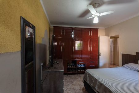 Casa à venda com 130m², 3 quartos e 4 vagas Casa à venda com 130m², 3 quartos e 4 vagasSuíte