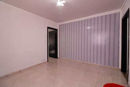 Casa de condomínio para alugar com 68m², 1 quarto e sem vagaSala