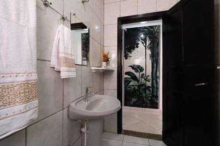 Casa de condomínio para alugar com 68m², 1 quarto e sem vagaBanheiro