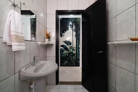 Casa de condomínio para alugar com 68m², 1 quarto e sem vagaBanheiro