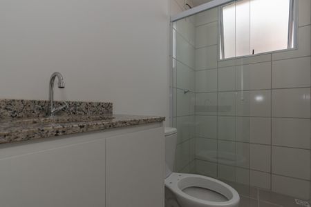 Banheiro da Suíte de apartamento para alugar com 2 quartos, 56m² em Parque Orestes Ongaro, Sumaré