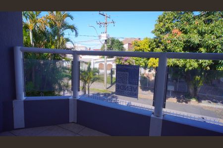 Casa para alugar com 325m², 3 quartos e 4 vagasPlaca na varanda 