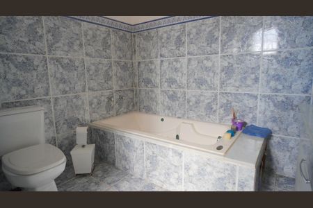 Casa para alugar com 325m², 3 quartos e 4 vagasBanheiro 2 suite 2