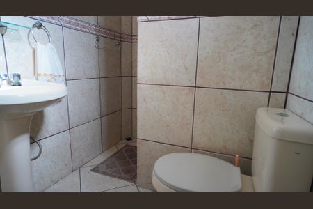 Casa para alugar com 325m², 3 quartos e 4 vagasBanheiro suite 1