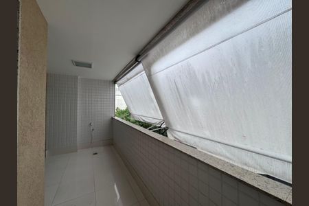 Apartamento à venda com 82m², 3 quartos e 2 vagasVaranda