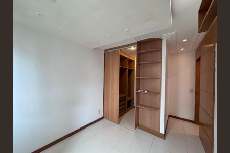 Apartamento à venda com 82m², 3 quartos e 2 vagasSuíte 