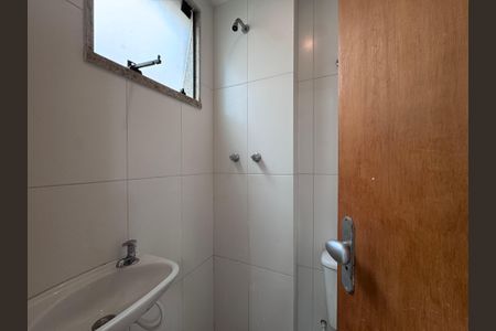 Apartamento à venda com 82m², 3 quartos e 2 vagasCozinha e Área de Serviço - Banheiro
