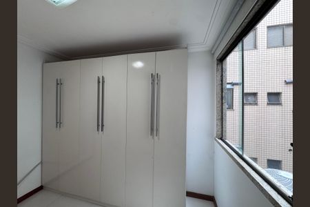 Apartamento à venda com 82m², 3 quartos e 2 vagasQuarto 2