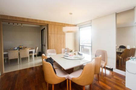Apartamento para alugar com 4 quartos, 186m² em Santo Amaro, São Paulo