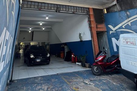 Casa à venda com 240m², 3 quartos e 2 vagasFachada 