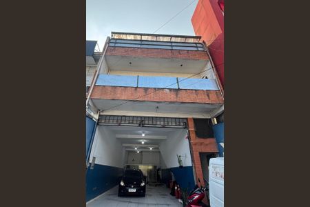 Casa à venda com 240m², 3 quartos e 2 vagasFachada 