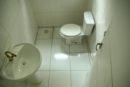 Casa à venda com 240m², 3 quartos e 2 vagasBanheiro Área de convivência
