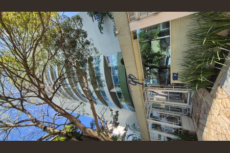 Apartamento à venda com 110m², 3 quartos e 2 vagasFachada