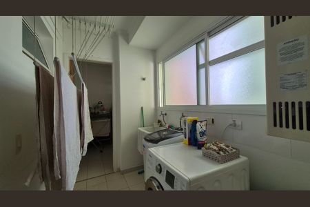 Apartamento à venda com 110m², 3 quartos e 2 vagasLavanderia