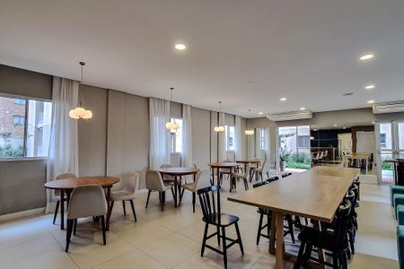 Apartamento para alugar com 38m², 2 quartos e sem vagaÁrea comum - Salão de festas