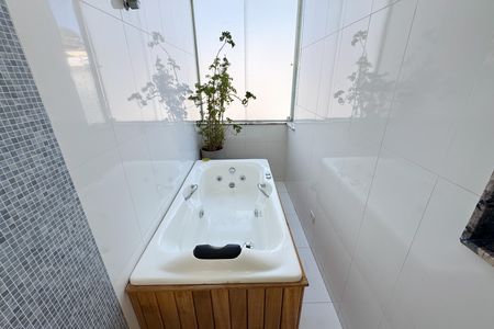 Casa à venda com 284m², 2 quartos e 2 vagas Casa à venda com 284m², 2 quartos e 2 vagasBanheiro - Suíte 1