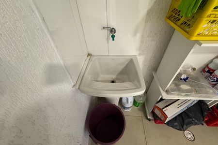 Casa à venda com 284m², 2 quartos e 2 vagas Casa à venda com 284m², 2 quartos e 2 vagasÁrea de Serviço 1