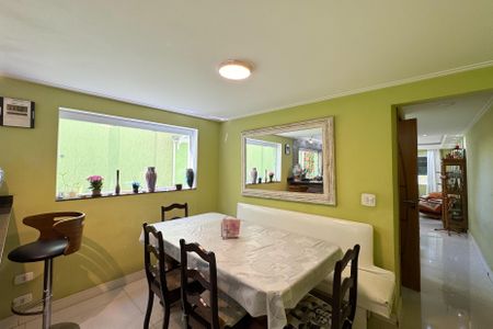 Casa à venda com 284m², 2 quartos e 2 vagas Casa à venda com 284m², 2 quartos e 2 vagasSala de Jantar