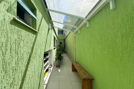 Casa à venda com 284m², 2 quartos e 2 vagas Casa à venda com 284m², 2 quartos e 2 vagasQuintal
