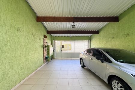 Casa à venda com 284m², 2 quartos e 2 vagas Casa à venda com 284m², 2 quartos e 2 vagasGaragem