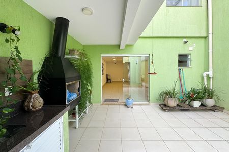 Casa à venda com 284m², 2 quartos e 2 vagas Casa à venda com 284m², 2 quartos e 2 vagasÁrea gourmet