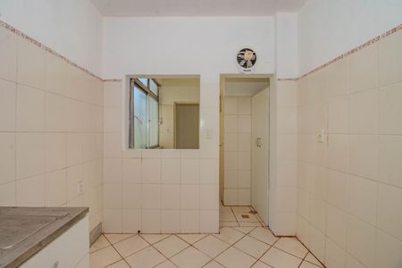 Apartamento à venda com 93m², 2 quartos e sem vaga Apartamento à venda com 93m², 2 quartos e sem vagaCozinha
