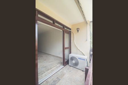 Apartamento à venda com 110m², 3 quartos e 1 vagaÁrea de serviço