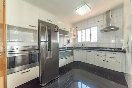 Apartamento à venda com 105m², 3 quartos e 2 vagasCozinha