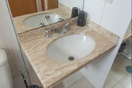 Apartamento à venda com 105m², 3 quartos e 2 vagasBanheiro da Suíte 1